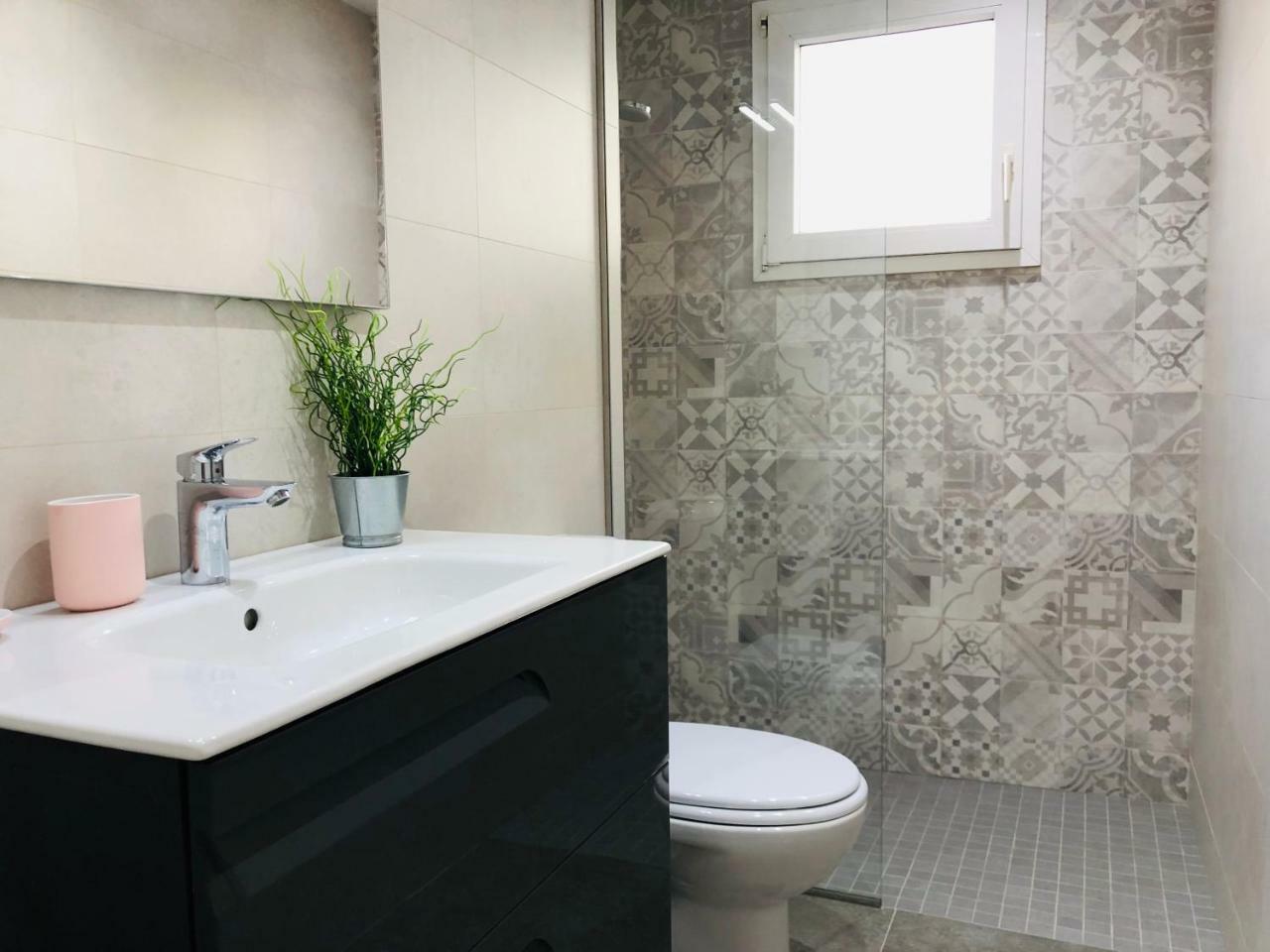 Roc Mar 3 3D - Apartamento Cerca Del Centro Y De La Playa - Terraza Con Vistas Al Mar Y Al Puerto Росес Екстериор снимка