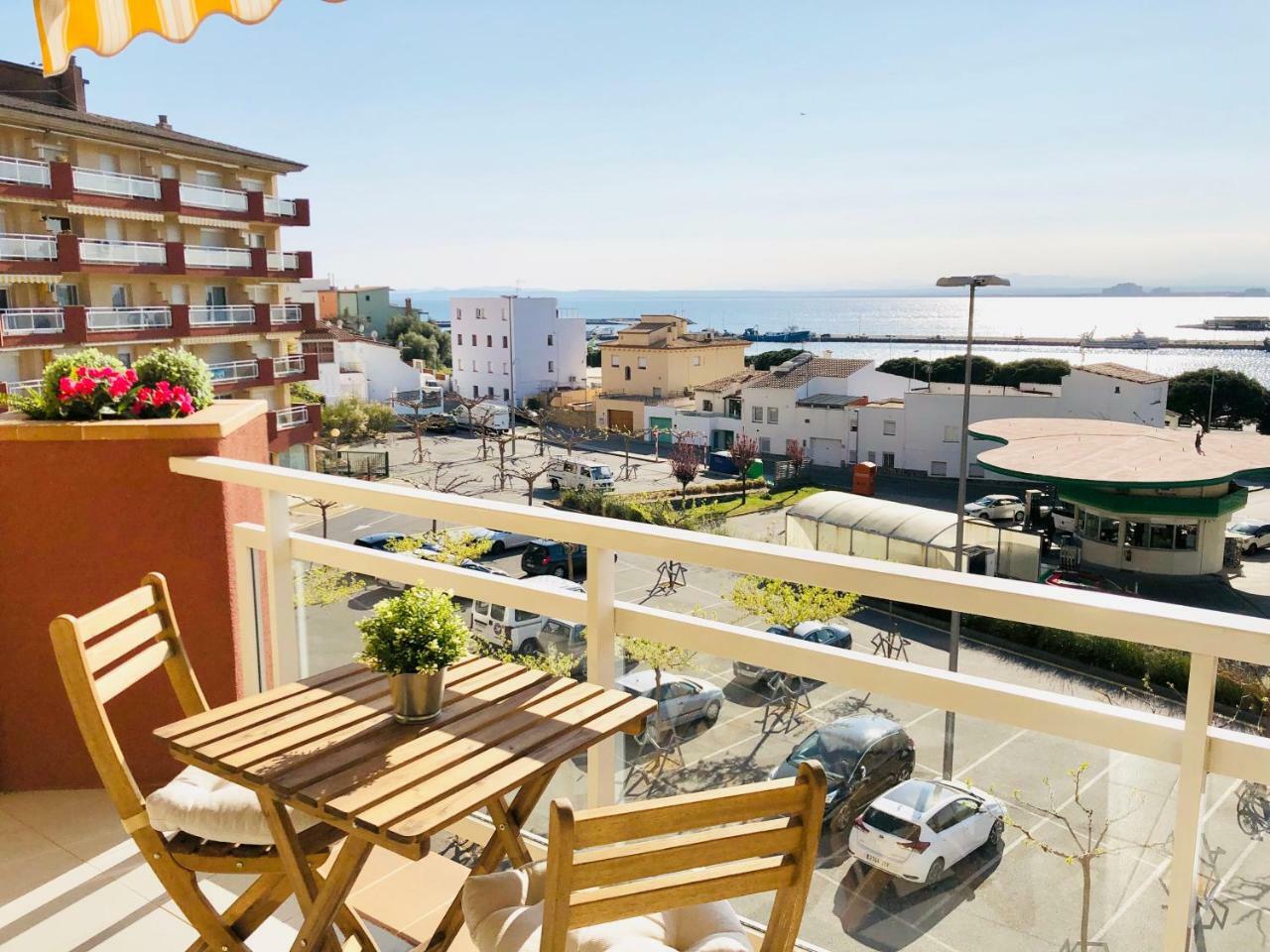 Roc Mar 3 3D - Apartamento Cerca Del Centro Y De La Playa - Terraza Con Vistas Al Mar Y Al Puerto Росес Екстериор снимка