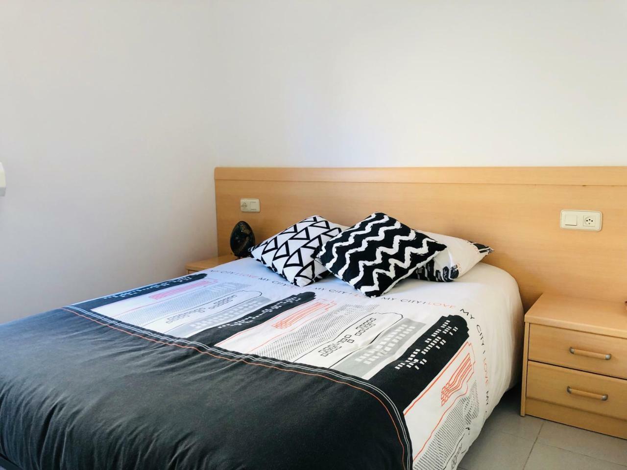 Roc Mar 3 3D - Apartamento Cerca Del Centro Y De La Playa - Terraza Con Vistas Al Mar Y Al Puerto Росес Екстериор снимка